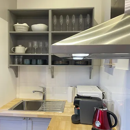 Maison Emily In By La Boîte En *